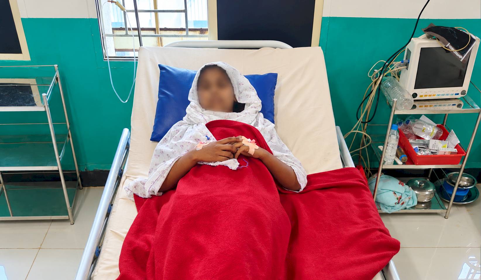 Help Firdaus Undergo Gallbladder Surgery